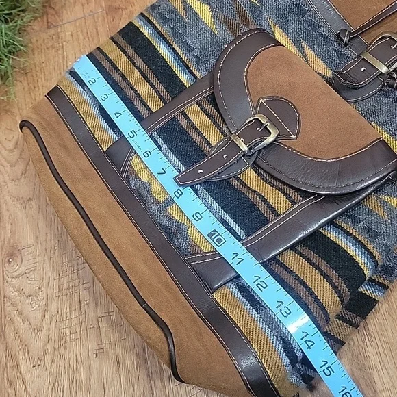 Handmade Leather & Wool Backpack - Picture 12 of 14